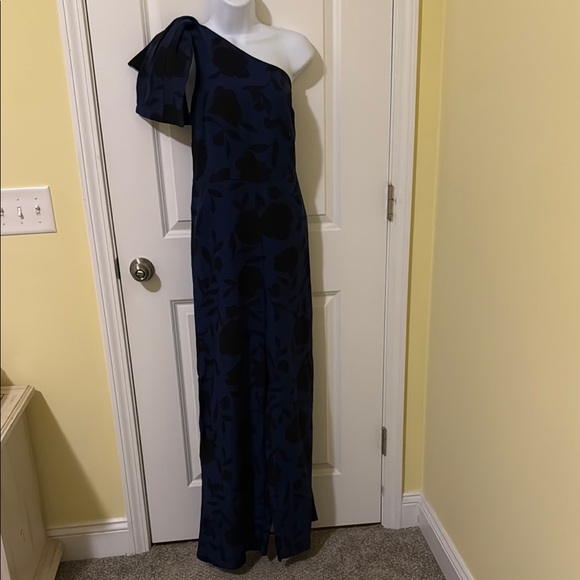 Elegant One-Shoulder Floral Jumpsuit - Picture 1 of 6